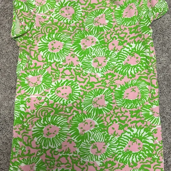 Lilly Pulitzer Green and Pink Tee Size Medium - Picture 2 of 2
